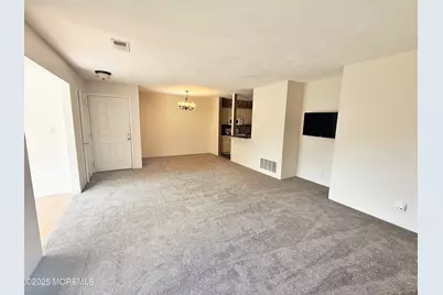55 Frontier Way, Tinton Falls, NJ 07753 - Photo 4