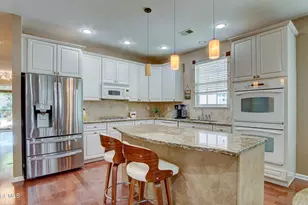 28 Silver Charm Rd, Manalapan Township, NJ 07726 - Photo 8