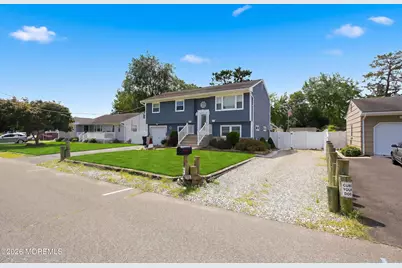 165 Walnut Creek Lane, Toms River Township, NJ 08753 - Photo 2