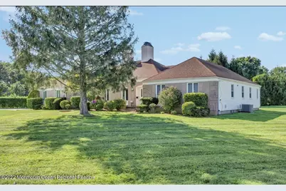 60 Larchwood Avenue, Oakhurst, NJ 07755 - Photo 4