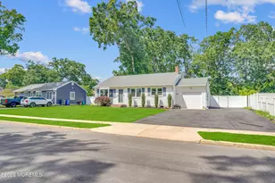 864 Roundtree Dr, Toms River Township, NJ 08753 - Photo 32