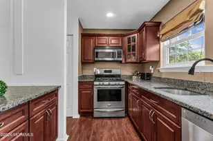 606 Bluebell Dr, Jackson, NJ 08527 - Photo 4