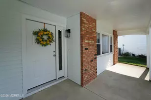 138 Courtshire Dr, Brick, NJ 08723 - Photo 4