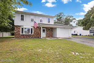 14 Oneida Ave, Waretown, NJ 08758 - Photo 2