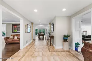 61 Laurelwood Dr, Colts Neck Township, NJ 07722 - Photo 8