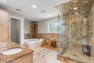 61 Laurelwood Dr, Colts Neck Township, NJ 07722 - Photo 32