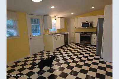 35 Academy Street, Farmingdale, NJ 07727 - Photo 16
