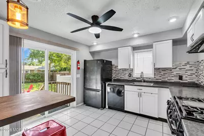 126 W Long Branch Avenue, Ocean Gate, NJ 08740 - Photo 10