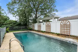 43 Railroad Ave, Beachwood, NJ 08722 - Photo 4
