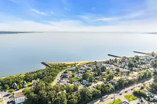 94 Neptune Pl, Laurence Harbor, NJ 08879 - Photo 20