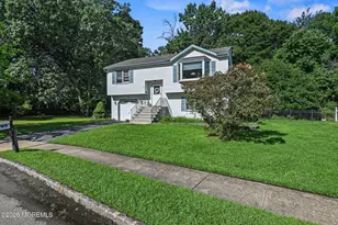 18 Molly Pitcher Dr, Hazlet Township, NJ 07730 - Photo 6