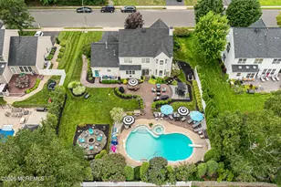 31 Woodstown Dr, Freehold, NJ 07728 - Photo 14