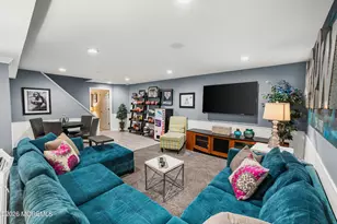31 Woodstown Dr, Freehold, NJ 07728 - Photo 56