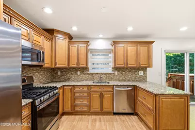 451 Rose Court, Lakewood, NJ 08701 - Photo 16