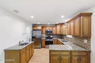 451 Rose Ct, Lakewood, NJ 08701 - Photo 10