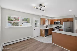 21 Monmouth St, Hazlet Township, NJ 07730 - Photo 16
