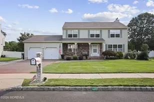 452 Meadowood Rd, Jackson, NJ 08527 - Photo 2