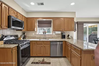 452 Meadowood Road, Jackson, NJ 08527 - Photo 10