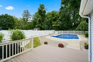 303 Florence Rd, Middletown, NJ 07748 - Photo 32