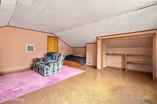 303 Florence Rd, Middletown, NJ 07748 - Photo 18