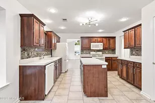 50 Rosewood Dr, Lakewood, NJ 08701 - Photo 10