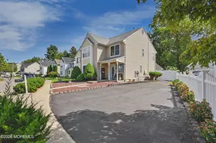 129 Hamlet Ct, Toms River Township, NJ 08753 - Photo 2
