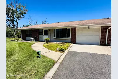 587 B Lake Point Drive, Lakewood, NJ 08701 - Photo 12