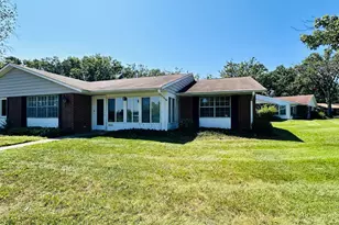587B Lake Point Dr, Lakewood, NJ 08701 - Photo 4