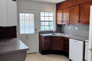 587B Lake Point Dr, Lakewood, NJ 08701 - Photo 30