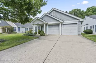 513 Waterford Dr, Manchester Township, NJ 08759 - Photo 2