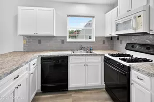 5 Cordoba Ct, Toms River Township, NJ 08757 - Photo 10