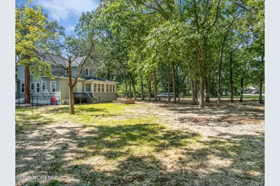 110 Charles Street, Old Bridge Township, NJ 08857 - Photo 20
