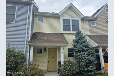 24 Cedar Crossing #16, Red Bank, NJ 07701 - Photo 2