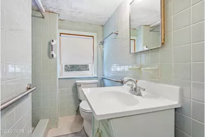 428 Redmond Avenue, Oakhurst, NJ 07755 - Photo 14