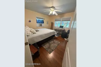 174 Waterview Avenue, Belford, NJ 07718 - Photo 10