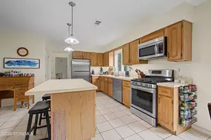 9 Stacy Dr, Cream Ridge, NJ 08514 - Photo 8