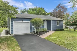 109 Edinburgh Ct, Toms River Township, NJ 08757 - Photo 2