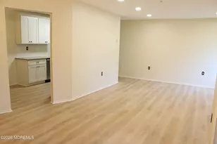 7 Pine Cluster Cir, Manalapan Township, NJ 07726 - Photo 8