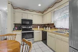 159 Berkeley Dr, Brick, NJ 08724 - Photo 14