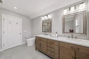 901 Oakley Dr, Freehold, NJ 07728 - Photo 40