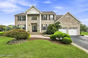 901 Oakley Dr, Freehold, NJ 07728 - Photo 58