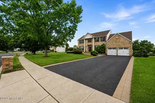 901 Oakley Dr, Freehold, NJ 07728 - Photo 6