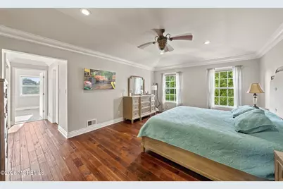 901 Oakley Drive, Freehold, NJ 07728 - Photo 38