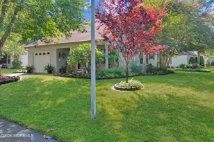 514 Petunia Ln N, Whiting, NJ 08759 - Photo 2