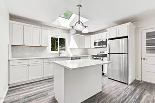 20 Stempler Ct, Holmdel, NJ 07733 - Photo 8