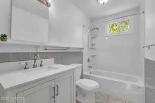 341 Middle Rd, Hazlet Township, NJ 07730 - Photo 18