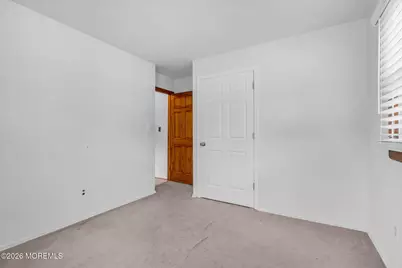 341 Middle Road, Hazlet Township, NJ 07730 - Photo 12