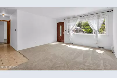 341 Middle Road, Hazlet Township, NJ 07730 - Photo 6