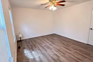 1 Amherst Ct, Freehold, NJ 07728 - Photo 32