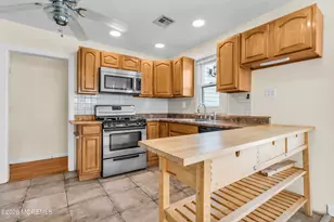 140 7th St, Hazlet Township, NJ 07734 - Photo 6